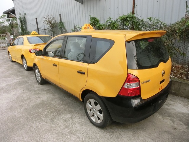 2013 日產 LIVINA1.6-計程車大張圖片